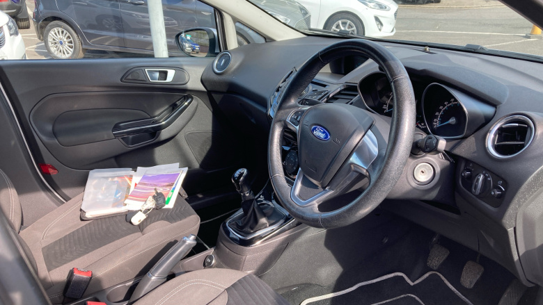 Ford Fiesta 1.0 Zetec 5dr Petrol Hatchback